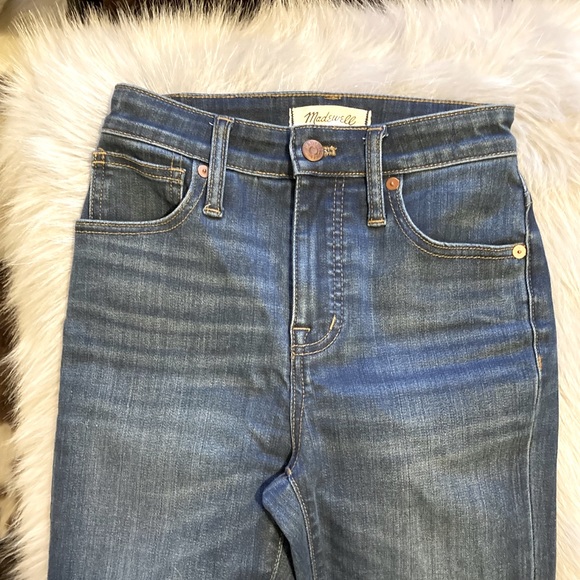 Madewell Curvy High Rise Skinny - Picture 3 of 8